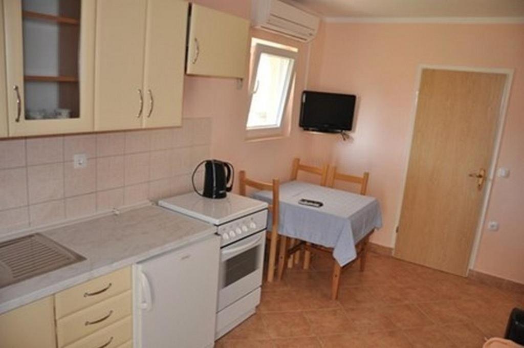 Apartments With A Parking Space Lopar, Rab - 16680 エクステリア 写真