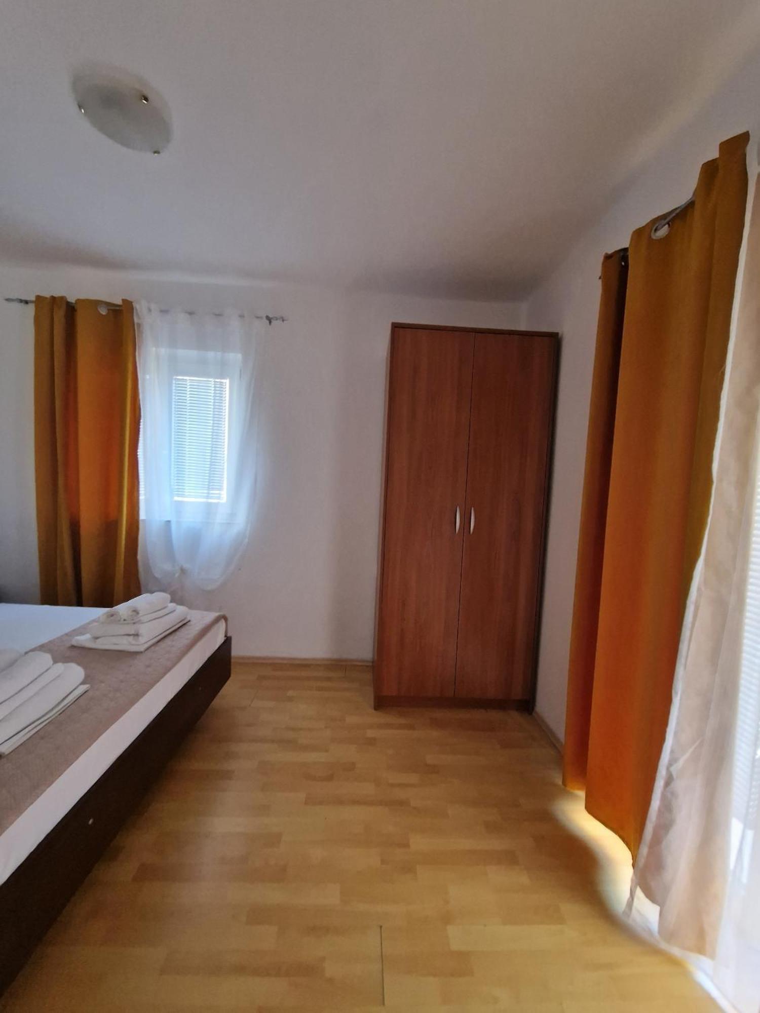 Apartments With A Parking Space Lopar, Rab - 16680 部屋 写真